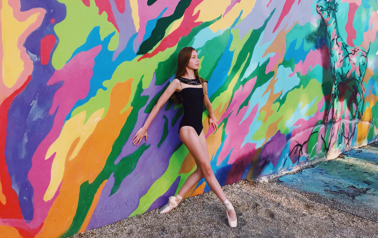 logan leve ballerina